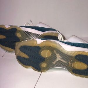 Jordan 11 snakeskin navy low